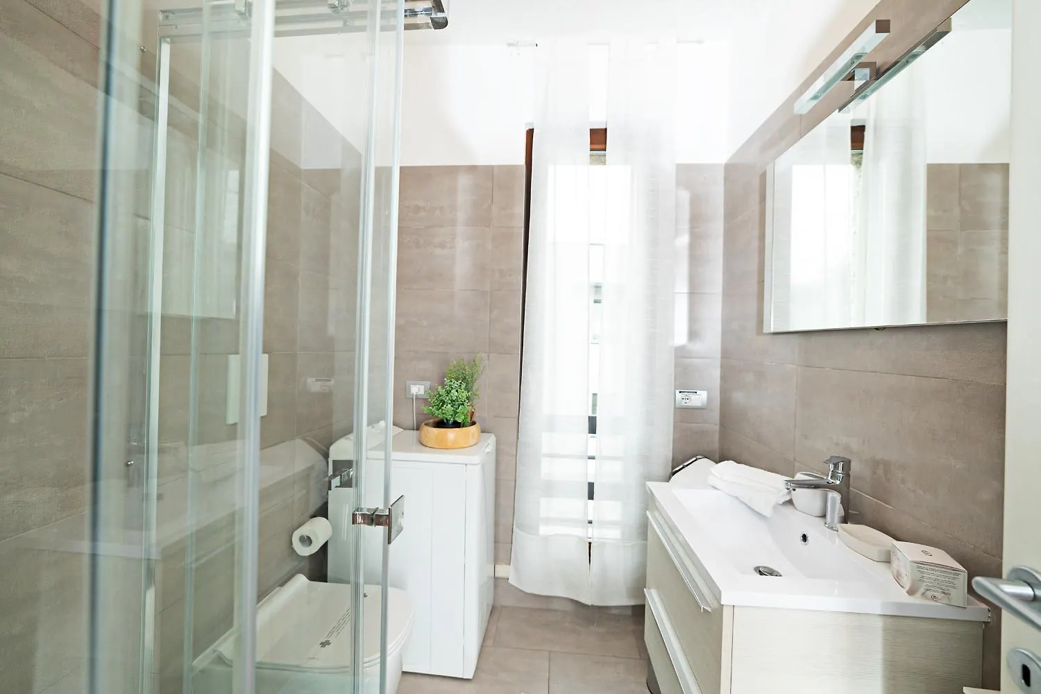 Villa Valesana - Regarda Travel Lazise