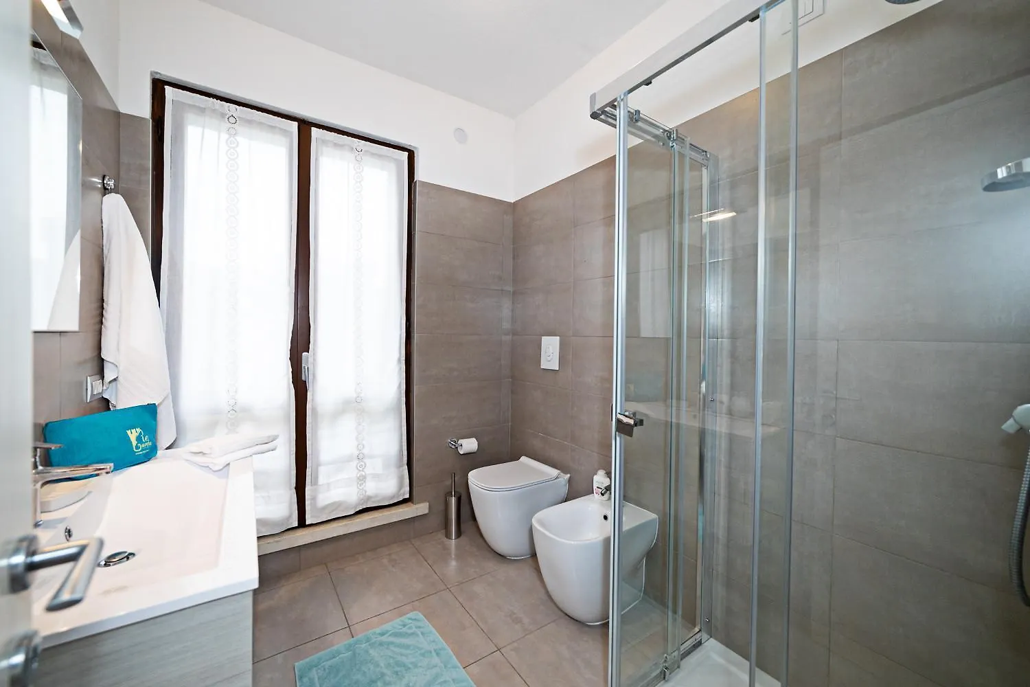 Villa Valesana - Regarda Travel Lazise Italy