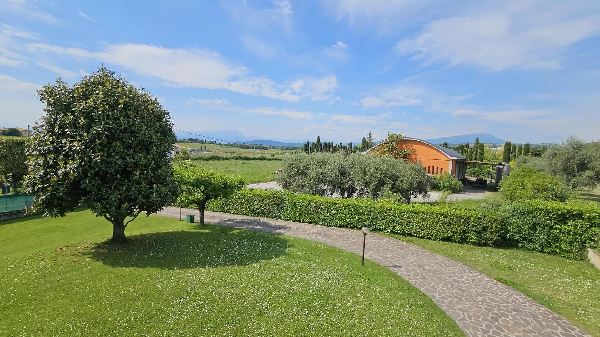 Villa Valesana - Regarda Travel Lazise